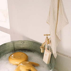 Полотенце WE ARE GOMMU, молочное